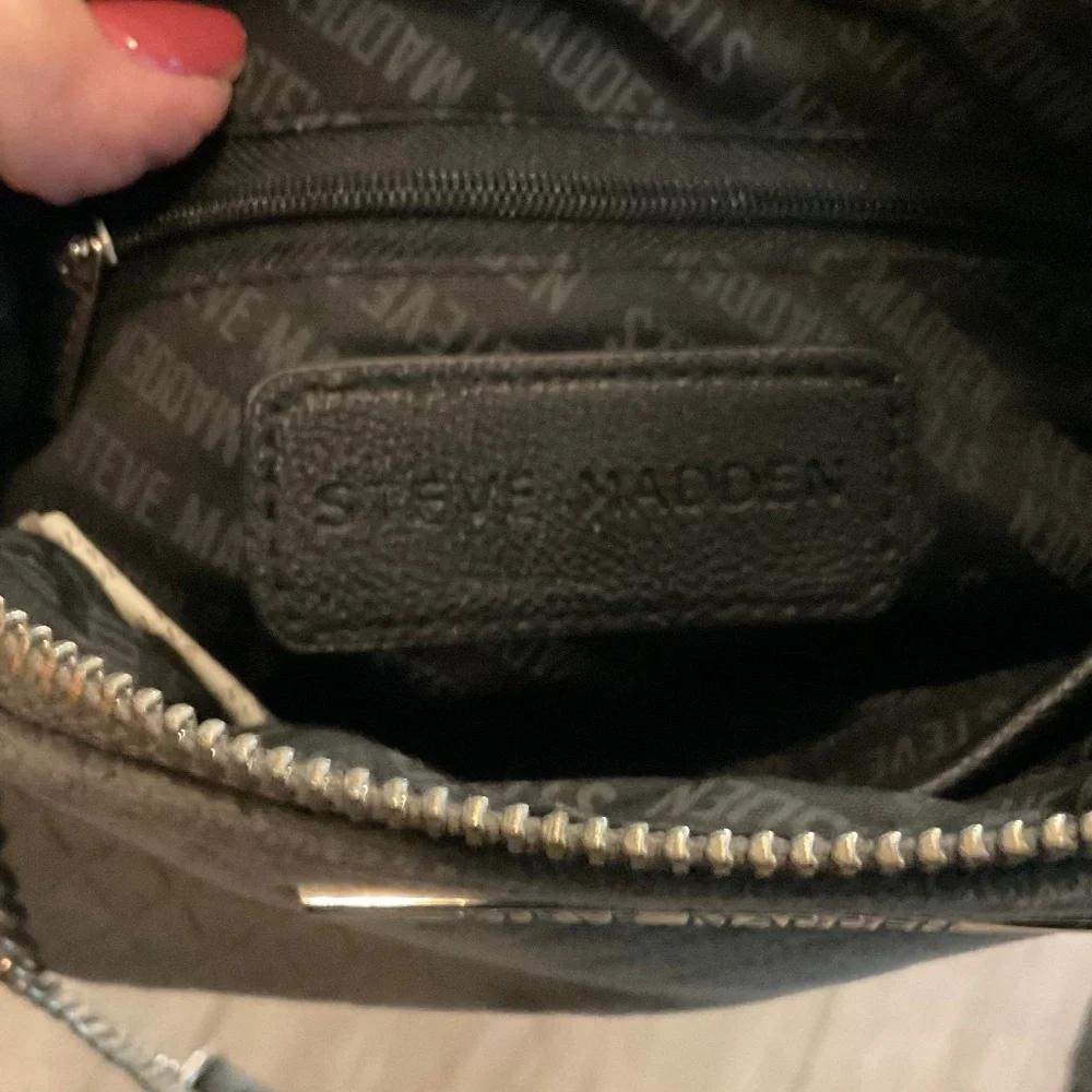 Steve Madden Crossbody Grey Diamond Pattern Velvet Feel